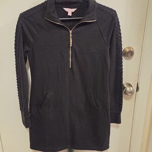 Lilly Pulitzer Black Quarter Zip Pullover Textured Sleeve Detail XXS Athleisure